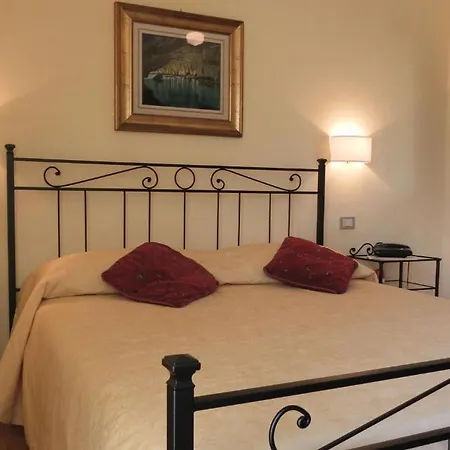 Il Caminetto Szálloda 3*