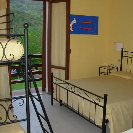 Il Caminetto فندق بورتوفيرّايو